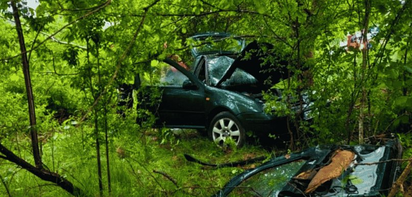 TRAGEDIA pod Kołczygłowami. Samochód wpadł do rowu - nie żyje mężczyzna!