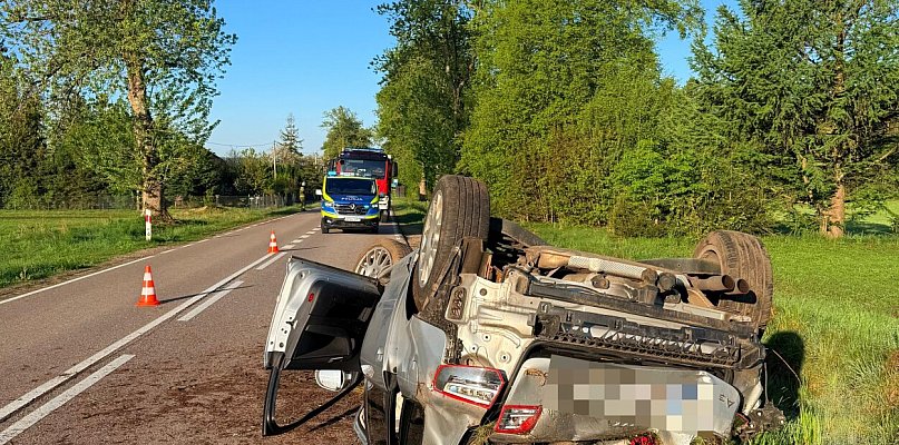 Pijany 22-latek z gminy Czarna Dąbrówka dachował w Kleszczyńcu