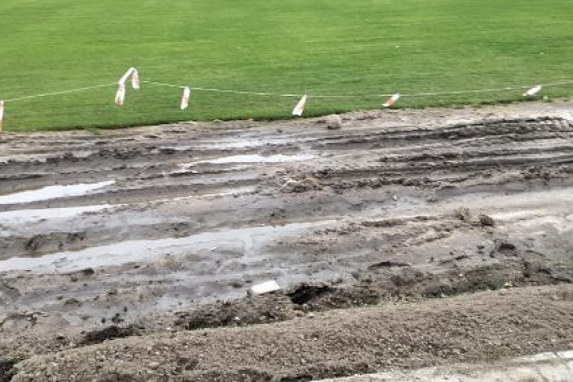 BŁOTNISTE BOISKO w Kołczygłowach