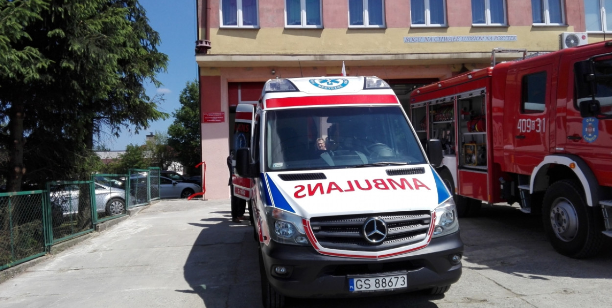 Gmina Lipnica sfinansuje wiatę zabezpieczającą karetkę pogotowia ratunkowego
