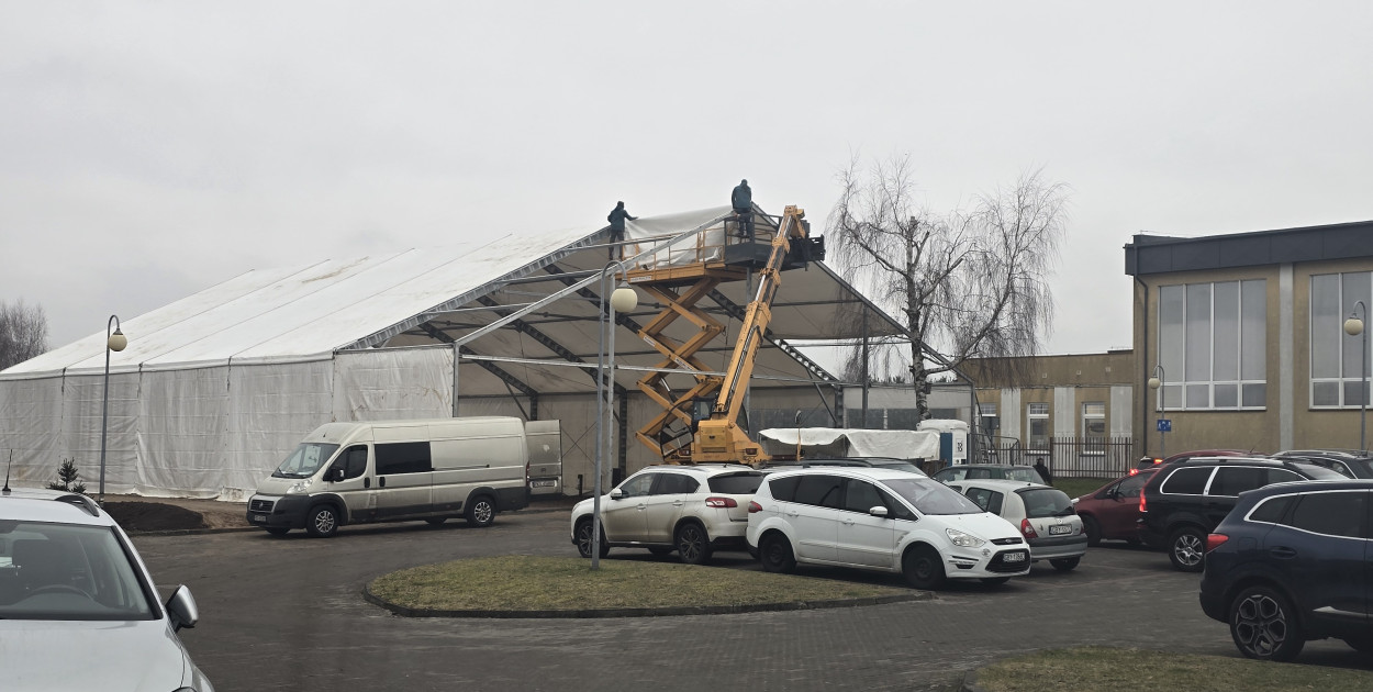 Docelowo przy Szkole Podstawowej nr 2 ma powstać całoroczny obiekt pełniący również funkcję lodowiska