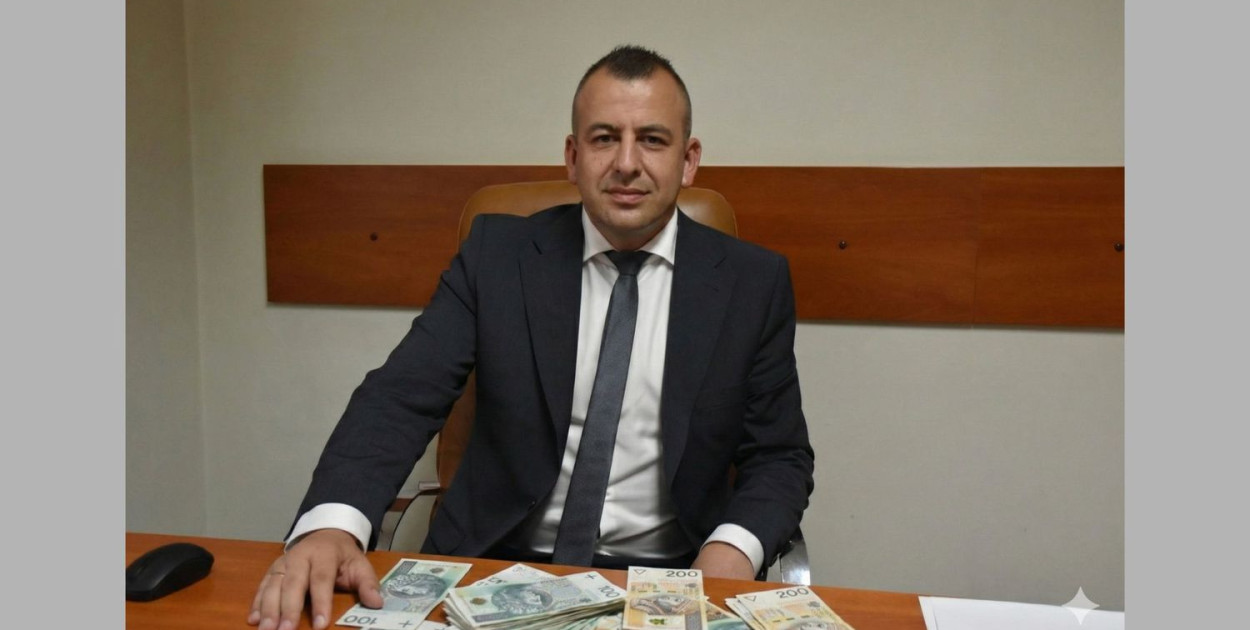 Wójt Jarosław Garbicz 