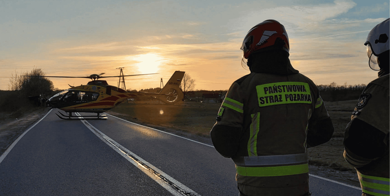 Wypadek w Rokicinach. Auto zderzyło się ze skuterem, lądował śmigłowiec LPR