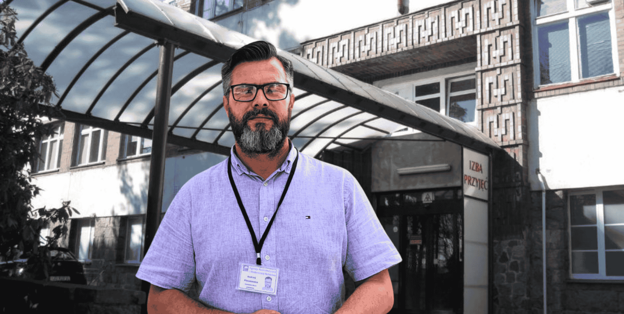 Szpital w Bytowie: pacjent wyszedł po wypisie bez kurtki